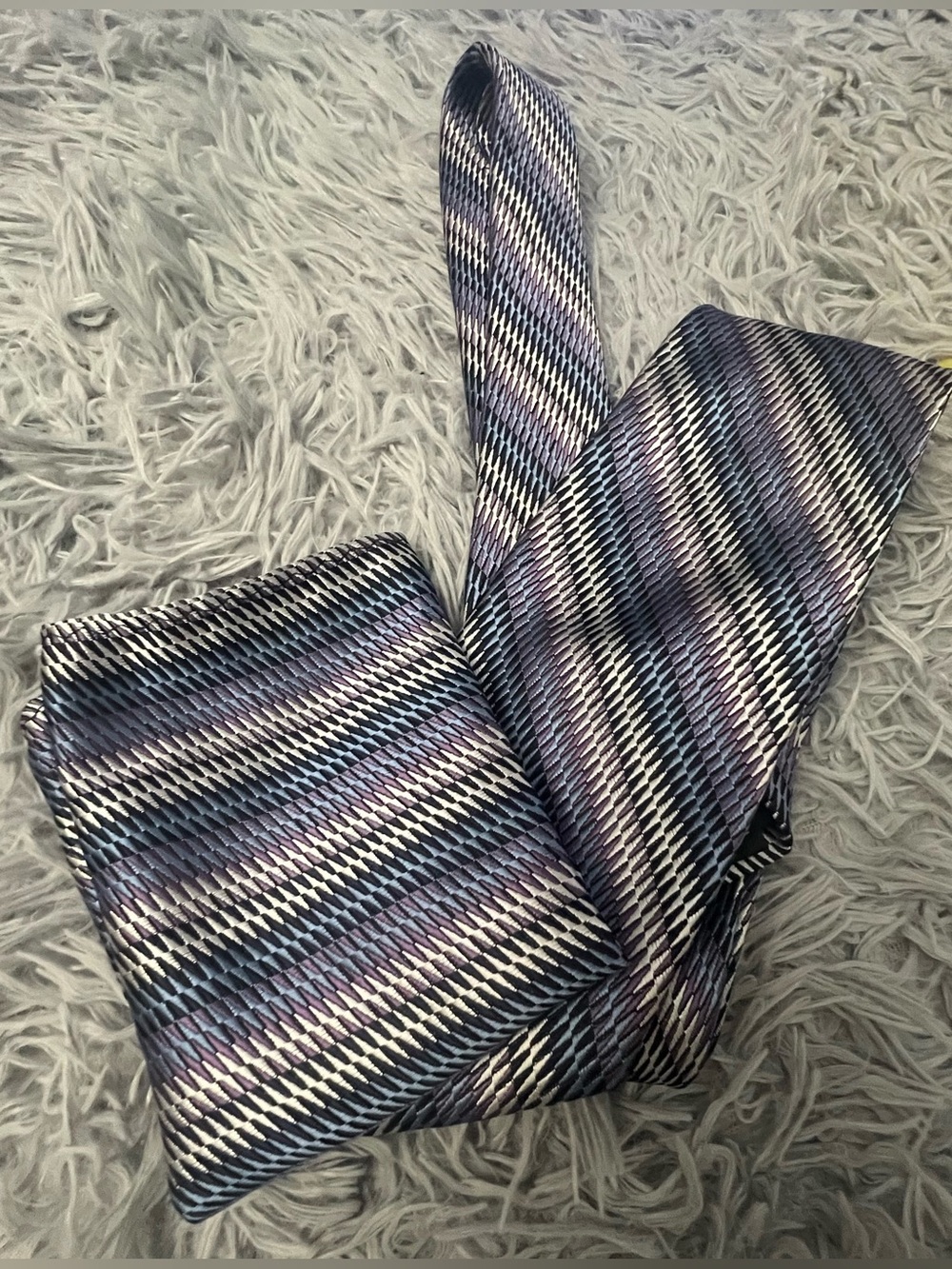 Men's Patterned Dress Tie & Handkerchief - Blue & Silver Striped